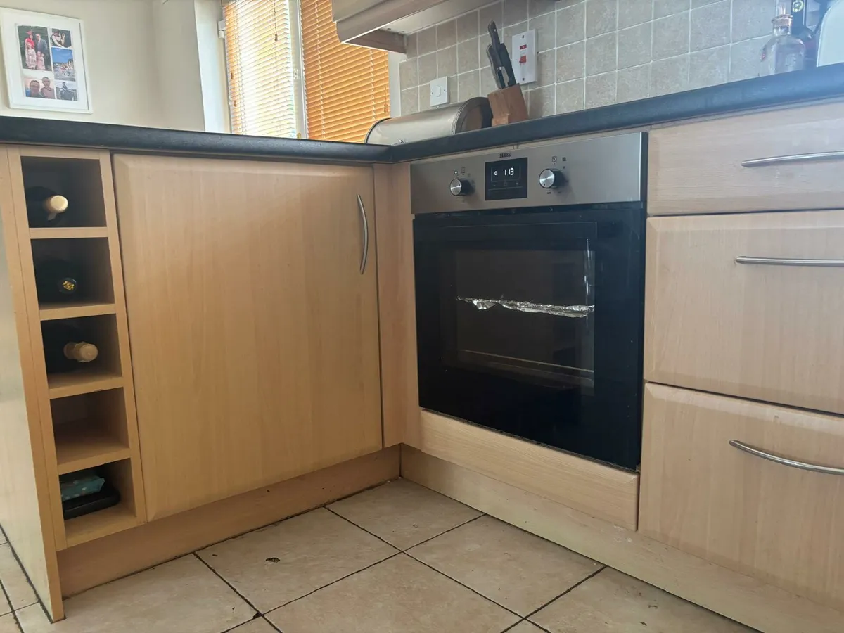 Kitchen - Image 4