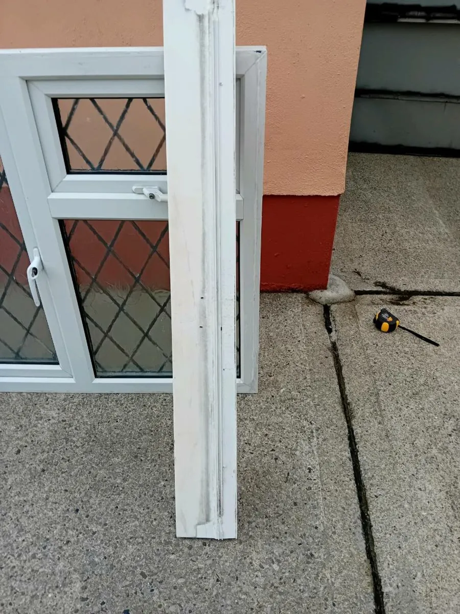 2 DOUBLE GLAZED WINDOWS - Image 3