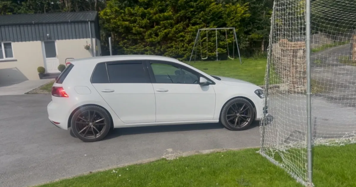 Volkswagen Golf 2016 - Image 2