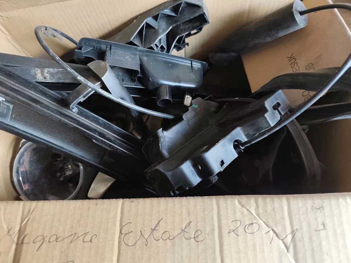 Corsa ,Kia, Nissan ,Megane ,Mercedes e,Golf,Bmw5 - Image 4