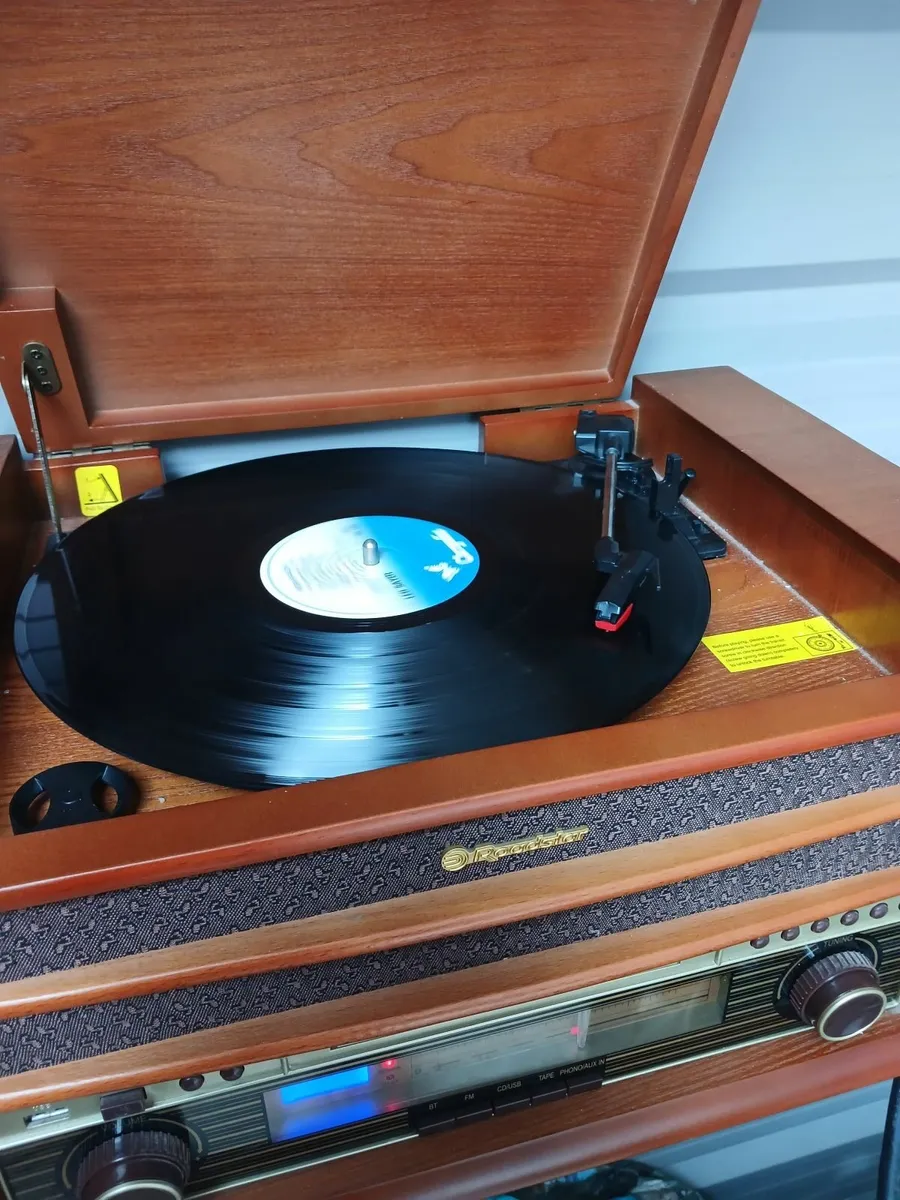 Record palyer - Image 2