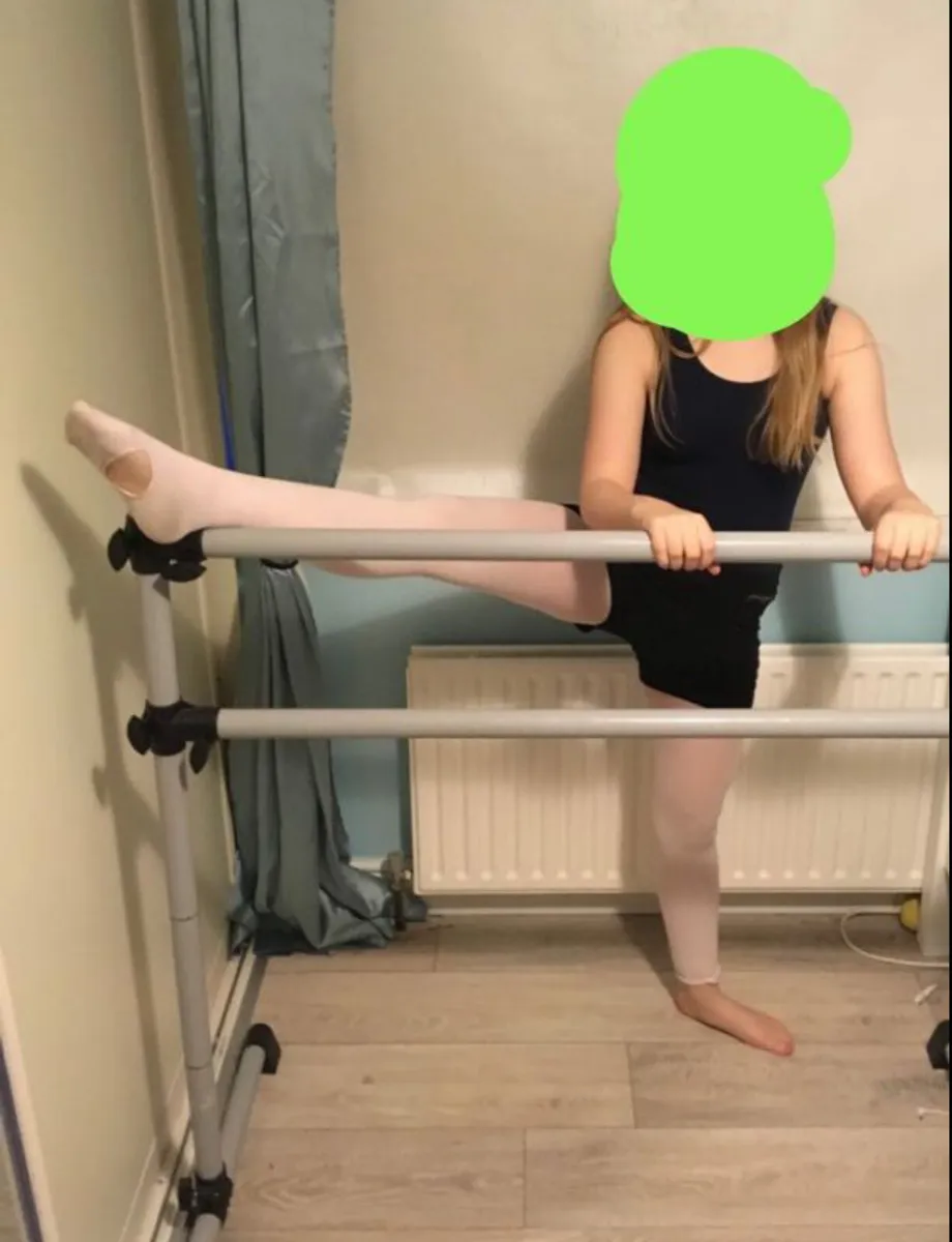 Ballet bar(re) - Image 2