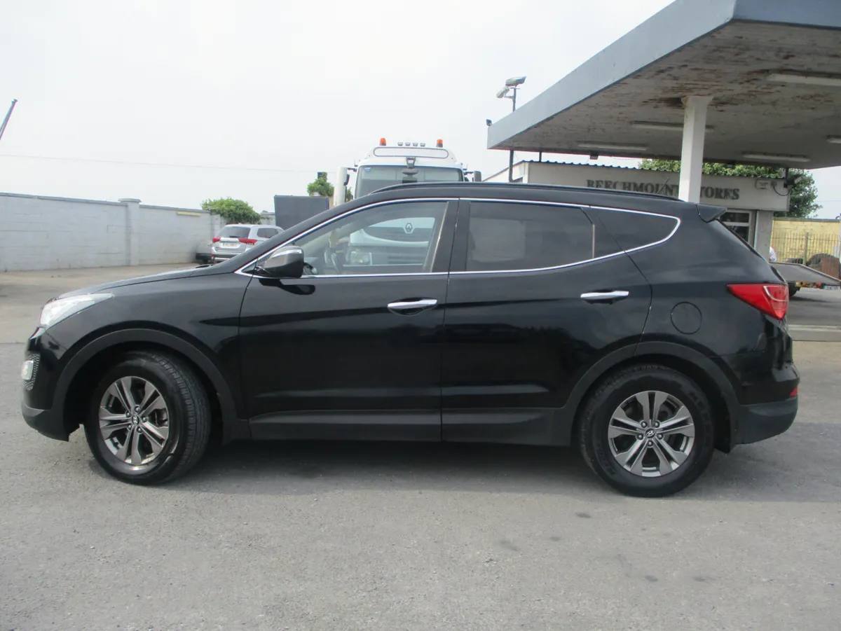 Hyundai Santa Fe 2.2 CRDI COMFORT 7 SEAT - Image 4