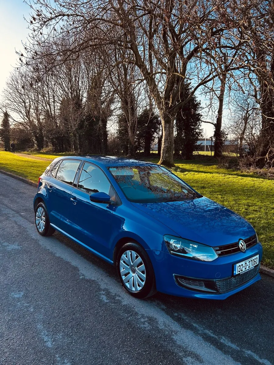 Automatic VW Polo 2013 low mileage - Image 2