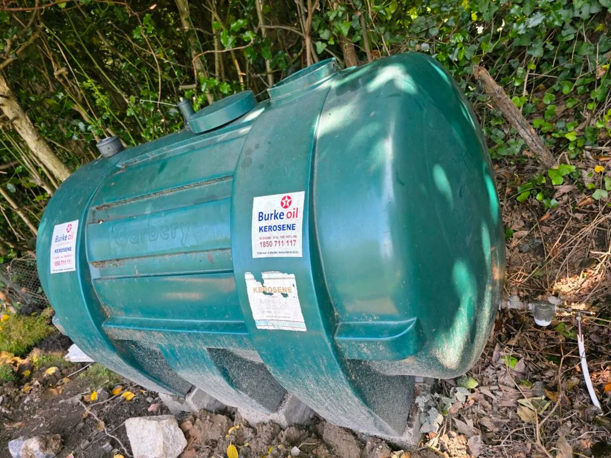 Oil tank, good condition - Image 3