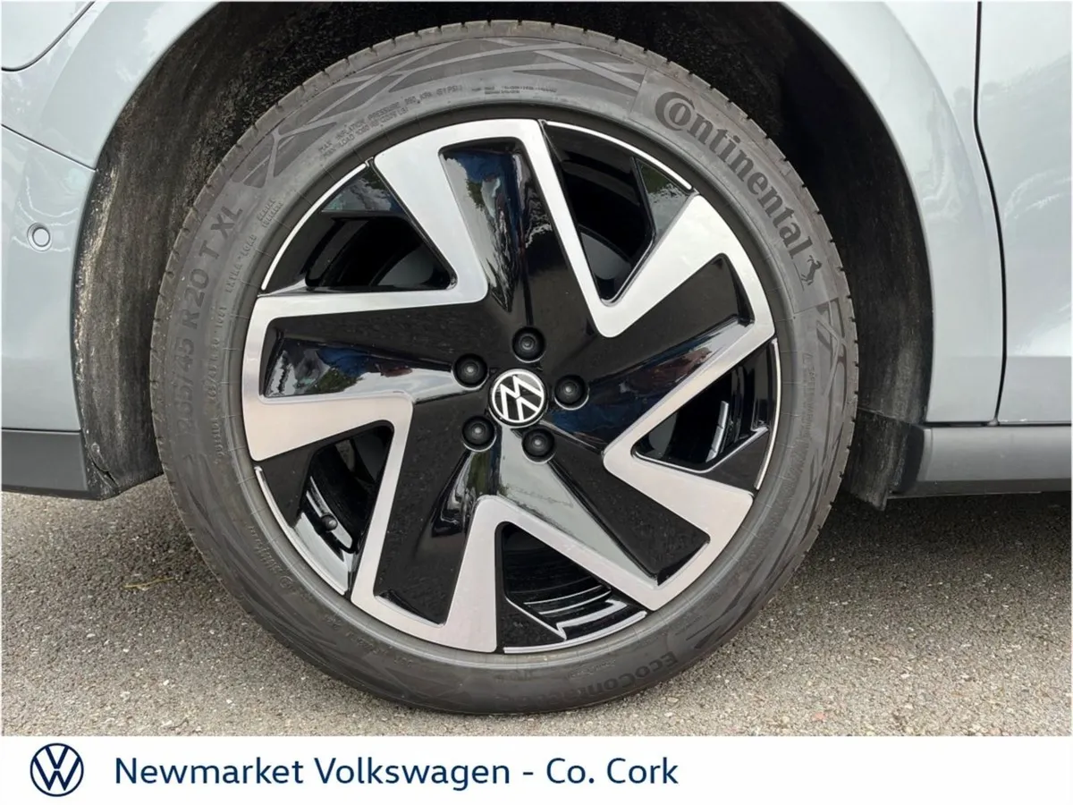 Volkswagen ID. Buzz 7 Seater Style 86kwh 280BHP H - Image 2