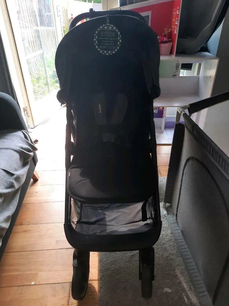 Pram - Image 1