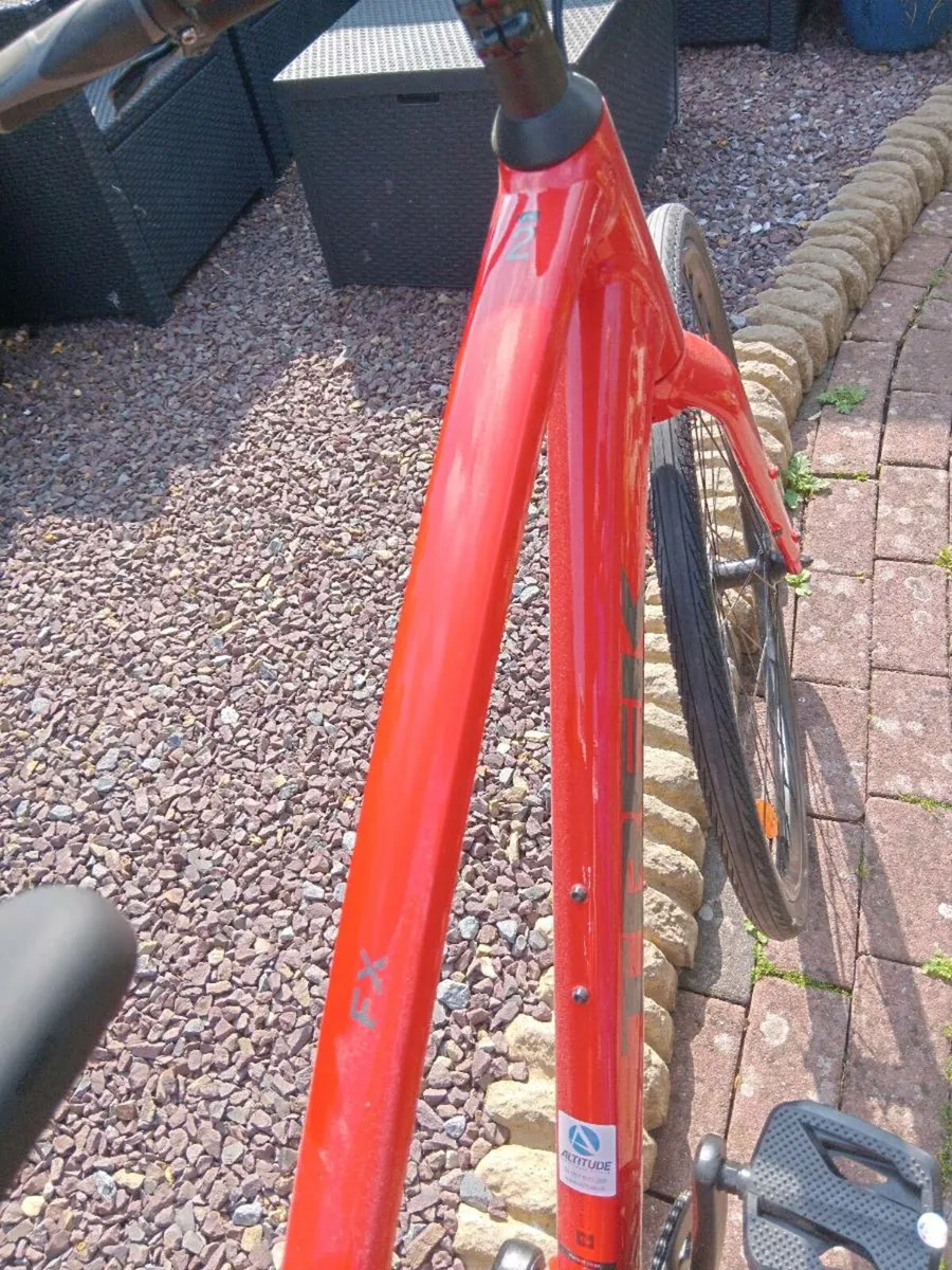 New trek fx2 gen 4 hybrid bike - Image 3