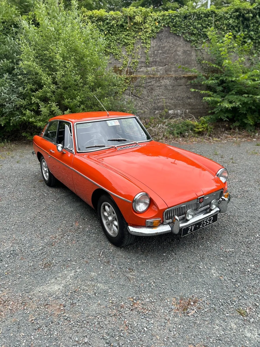 1975 MGB GT - Image 2