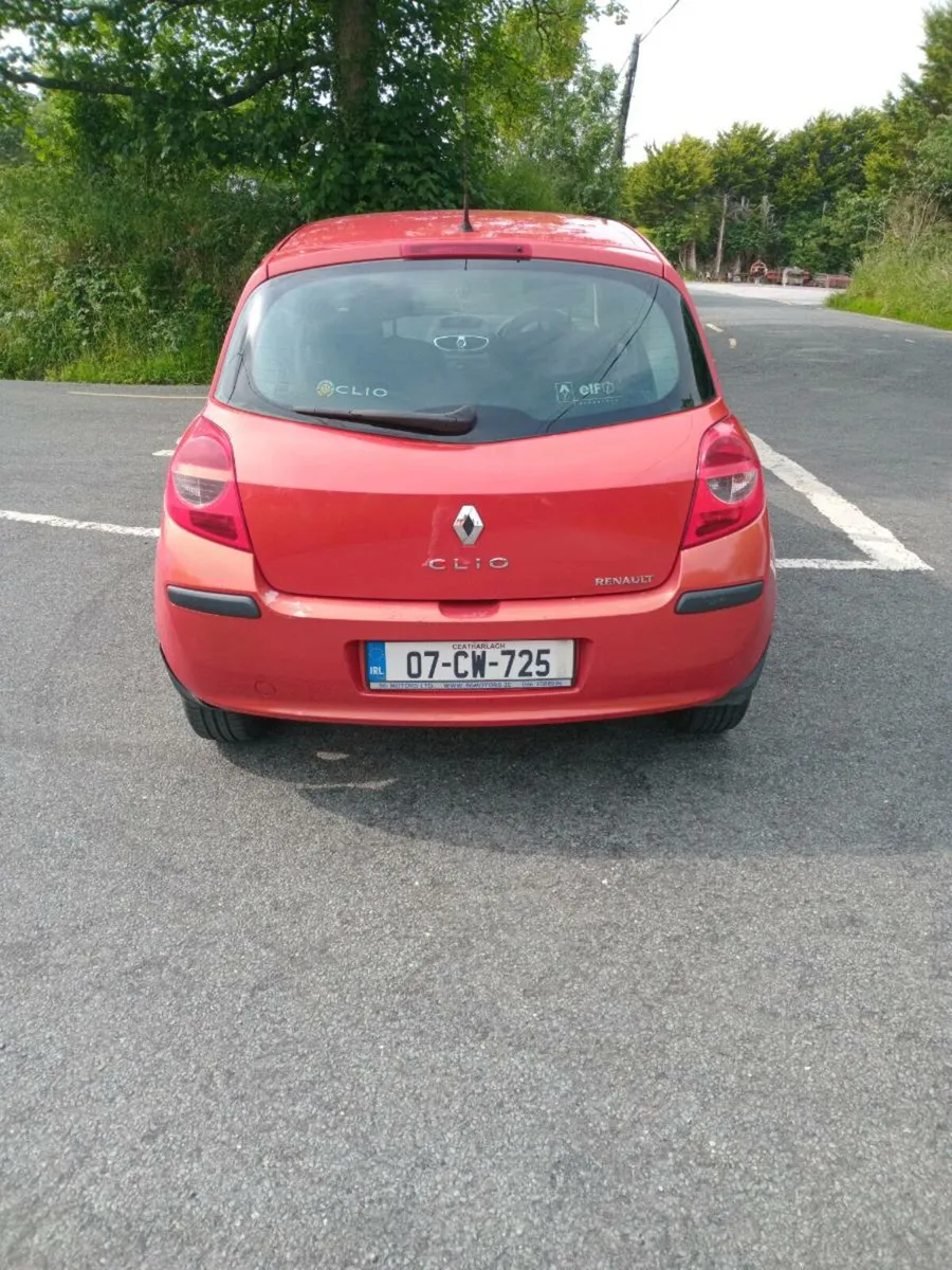 Car low mileage 93km nct and tax Driving great - Image 2