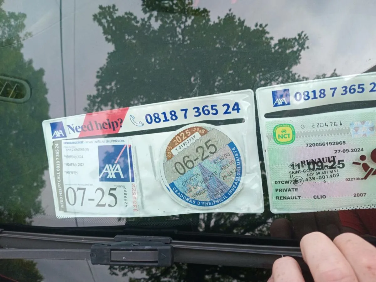 Car low mileage 93km nct and tax Driving great - Image 3