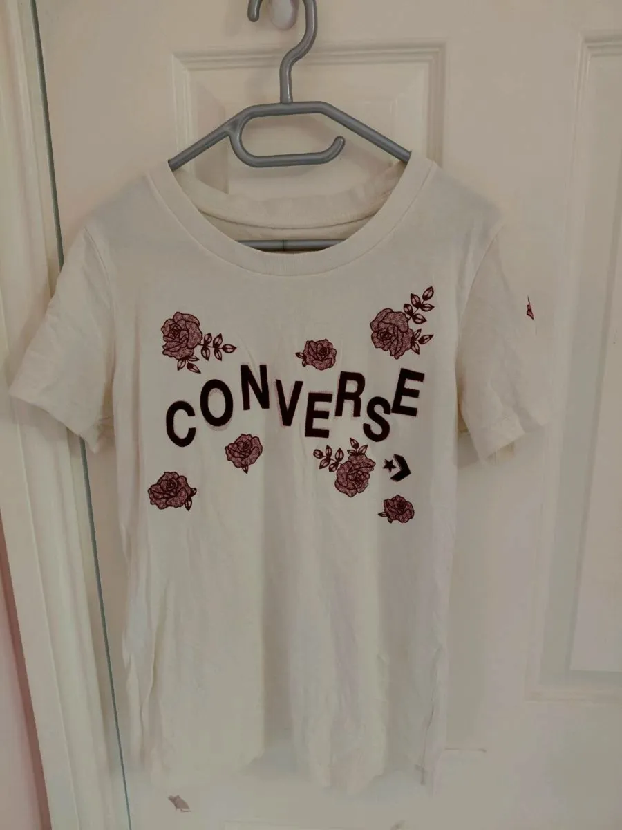 Womens Converse t-shirt - Image 1