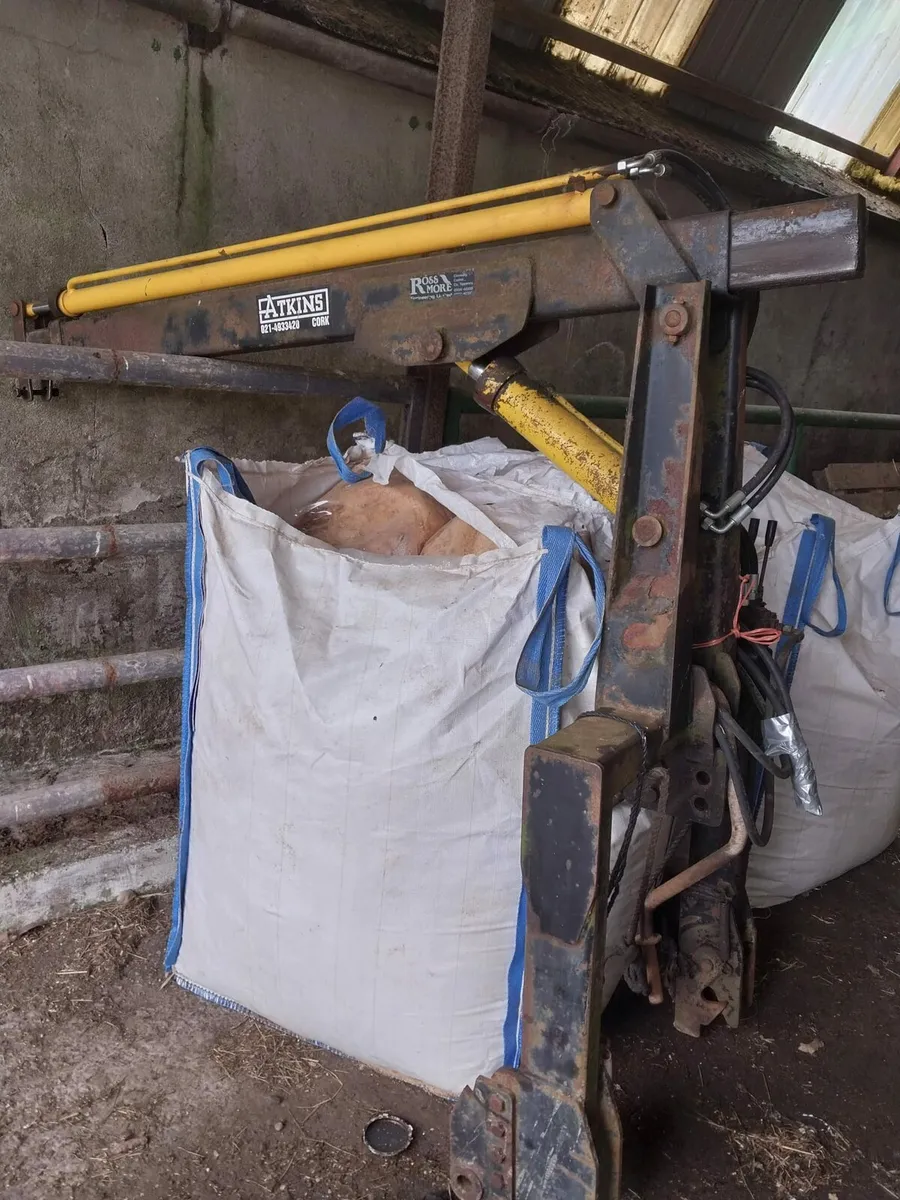 Rossmore Bag Lifter - Image 1