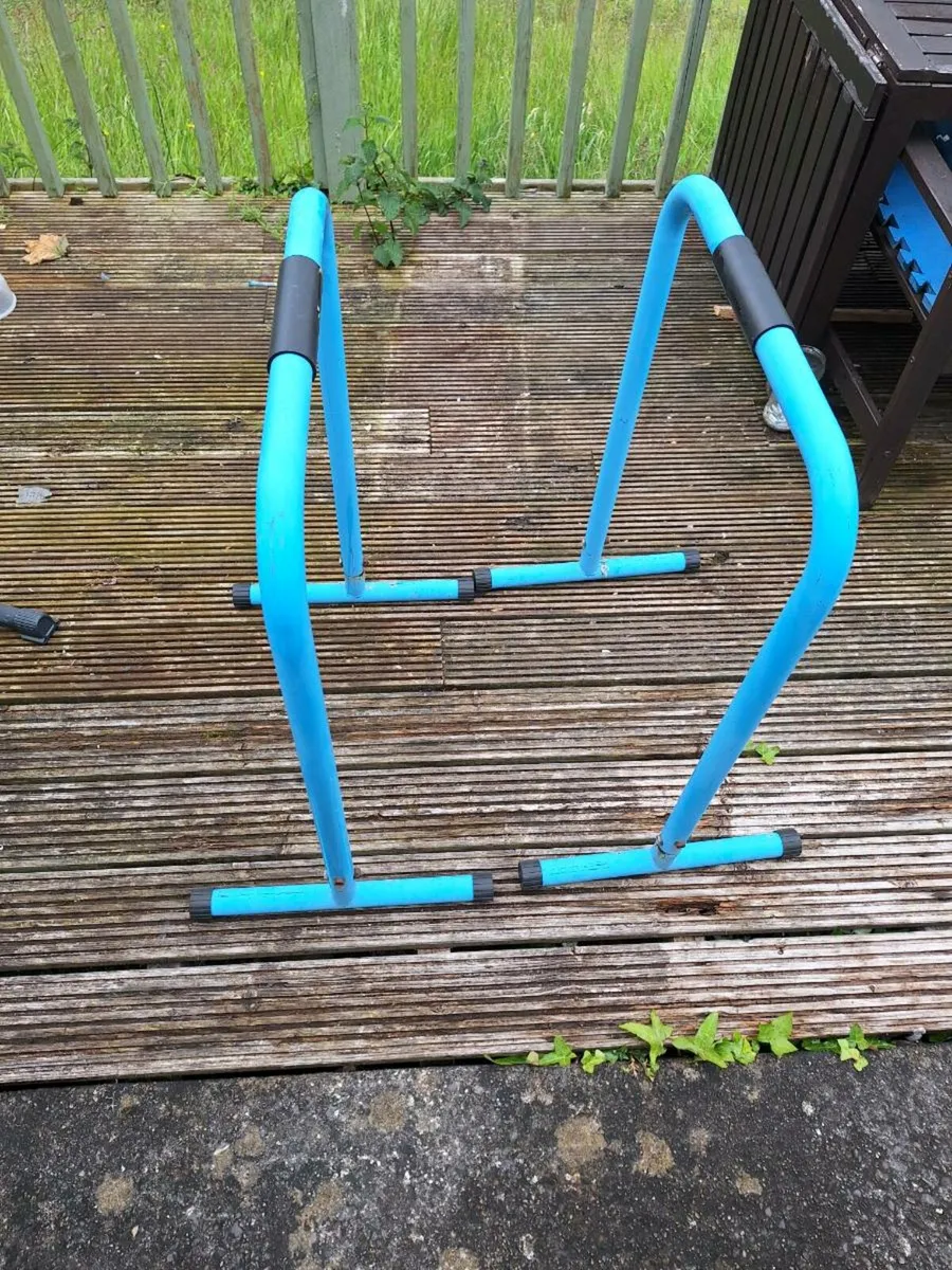 Dip stands (DELIVERY?) - Image 1
