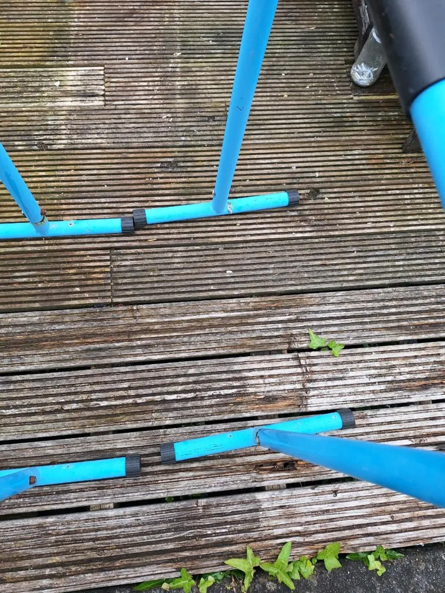Dip stands (DELIVERY?) - Image 2