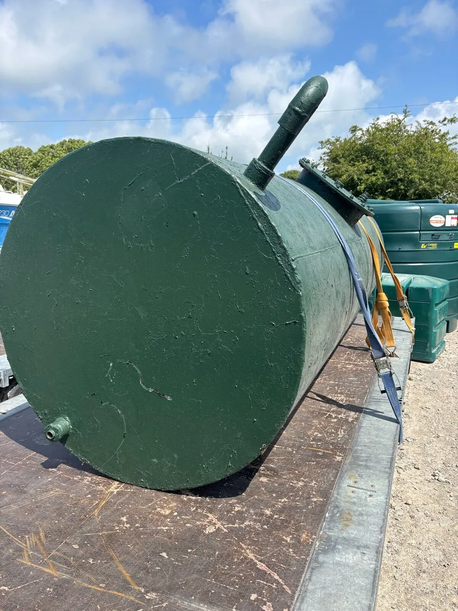 Tank - Image 1