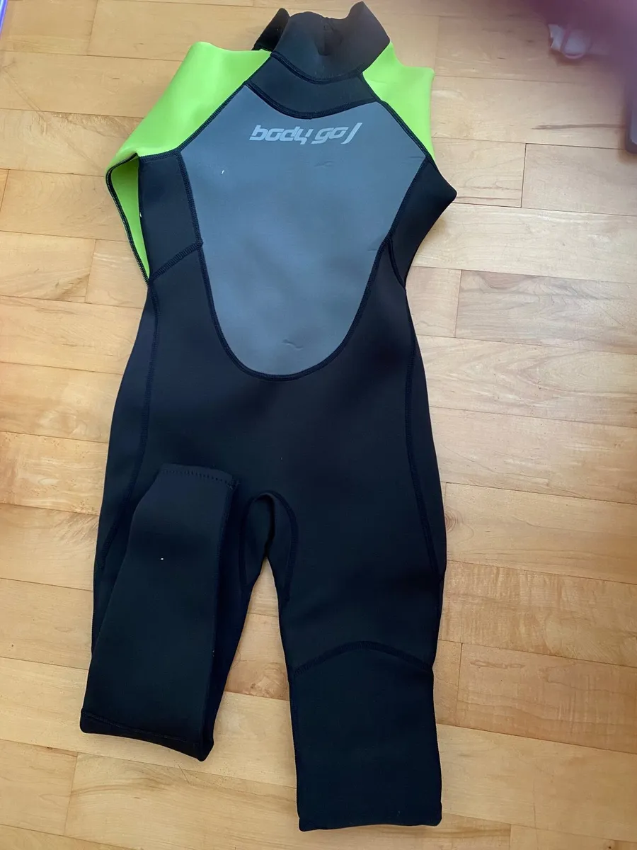 Wet suits - Image 2