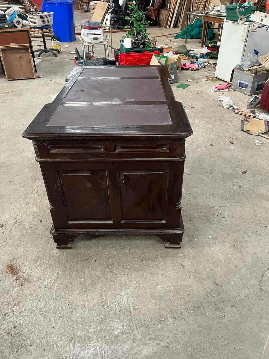 Office desk - Image 4