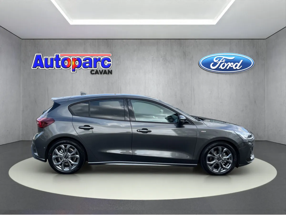 Ford Focus 1.0L ECO ST-LINE 125PS M - Image 2