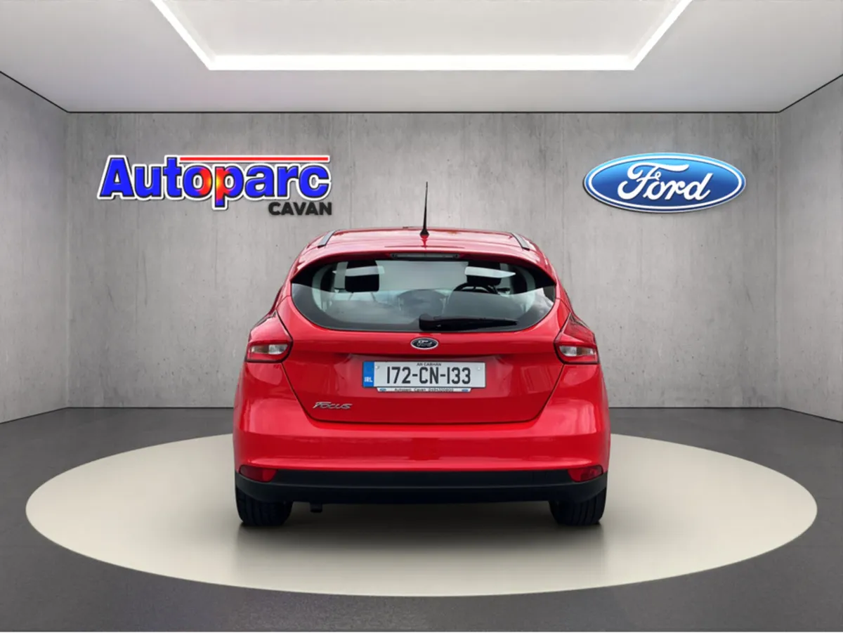Ford Focus 5DR 1.5 TD 95PS 6SPEED 4DR - Image 4