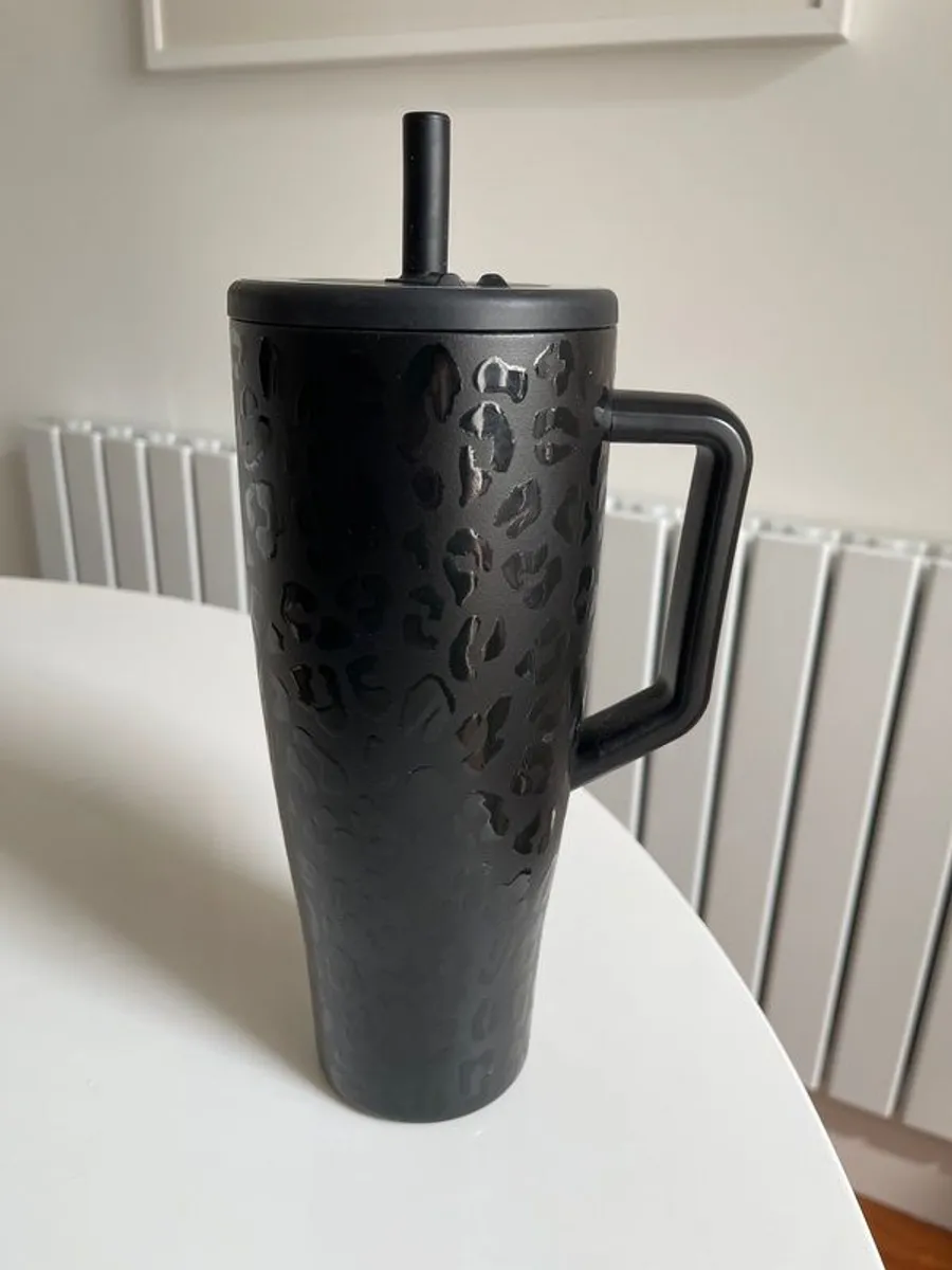 Brumate 40oz tumbler - Image 1