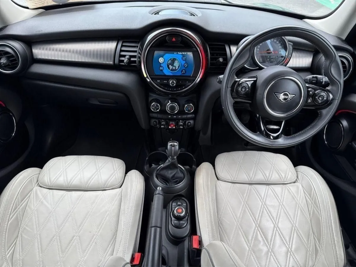 MINI HATCH 5-door Cooper Exclusive - Image 4