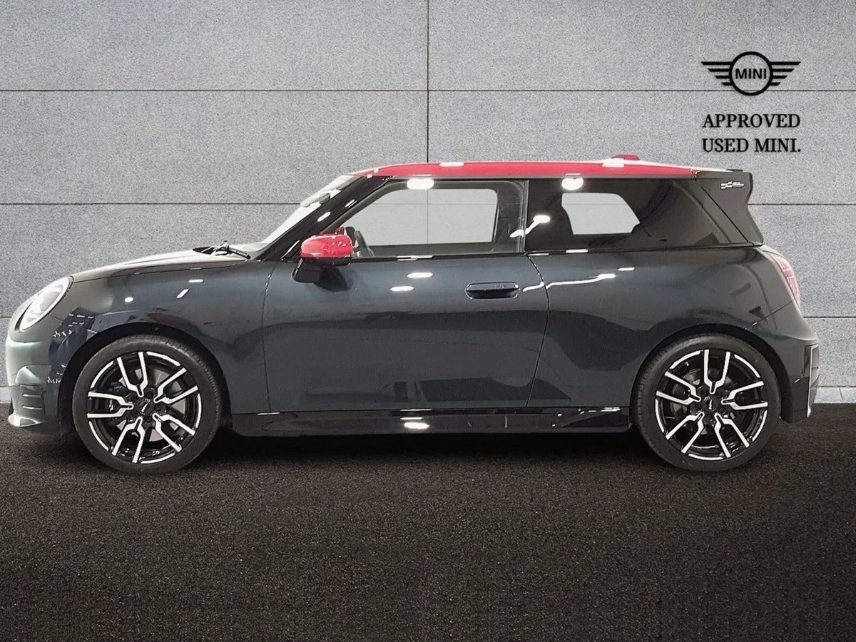 MINI HATCH Cooper SE - Image 4