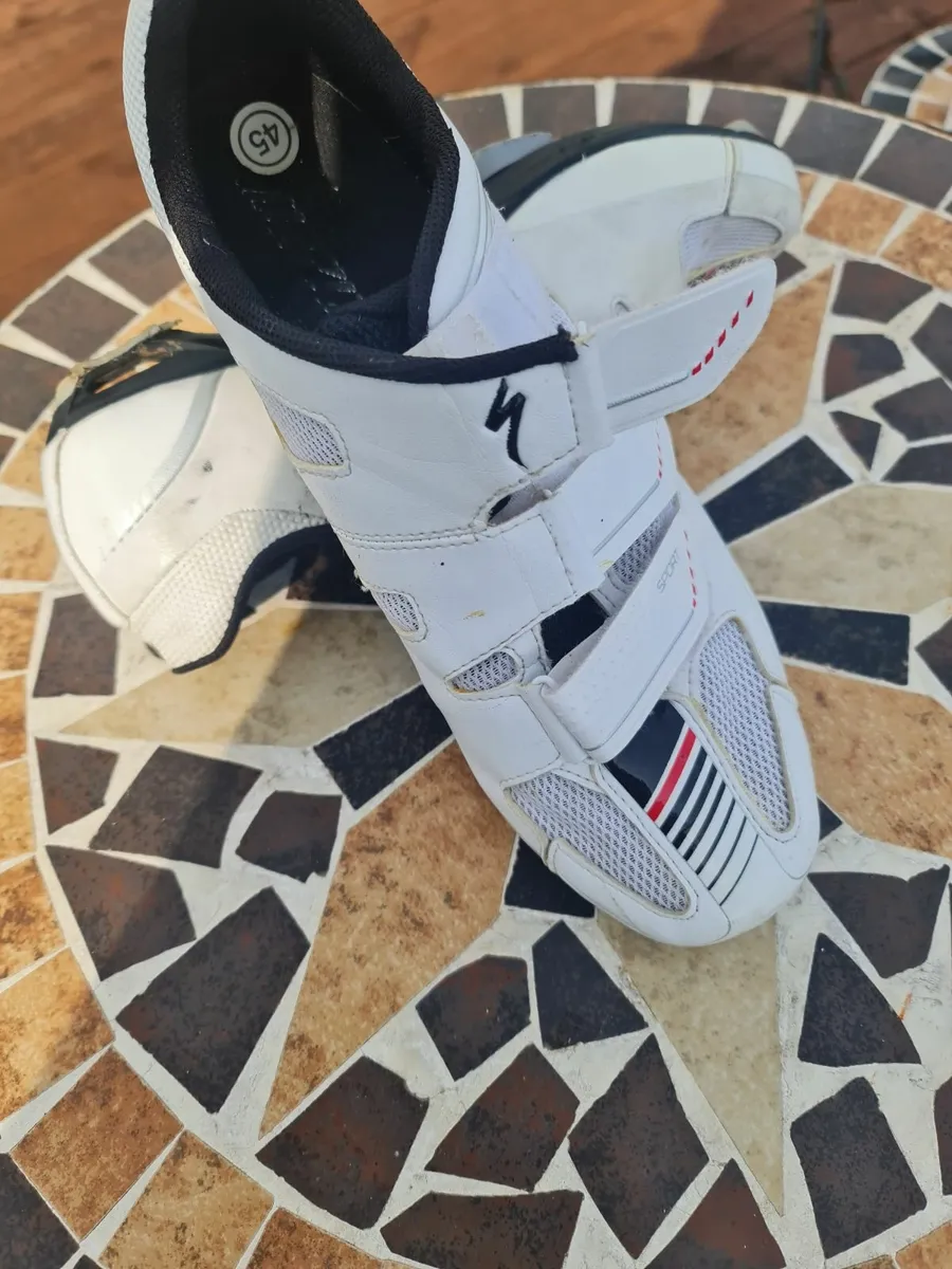 Cycle shoes 5 pairs - Image 1