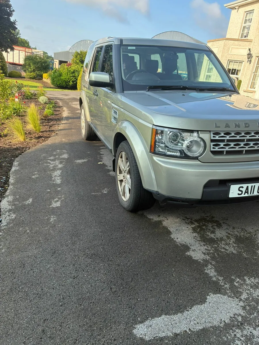 Land Rover Discovery 4 - Image 2