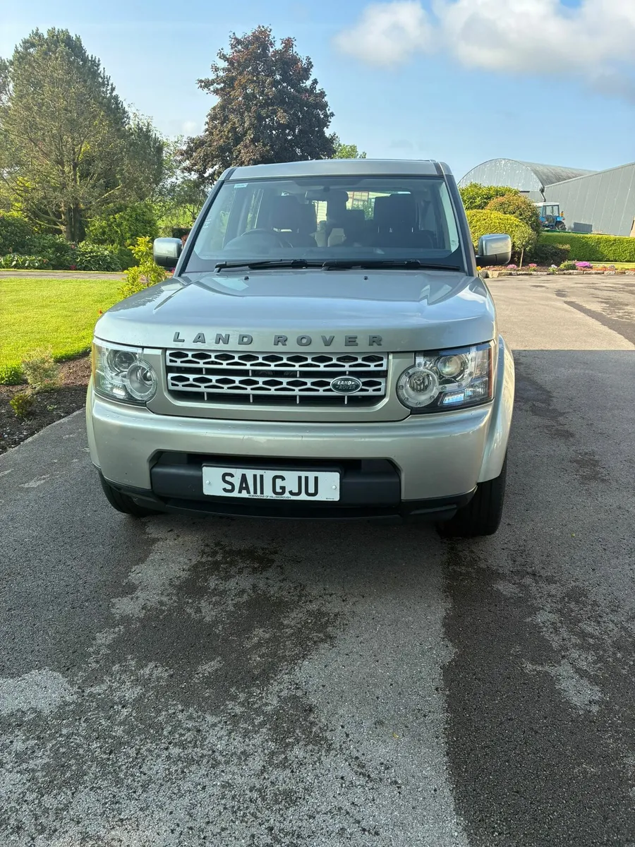 Land Rover Discovery 4 - Image 1