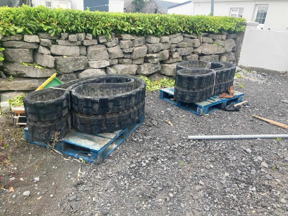 Rubber tracks - Image 2