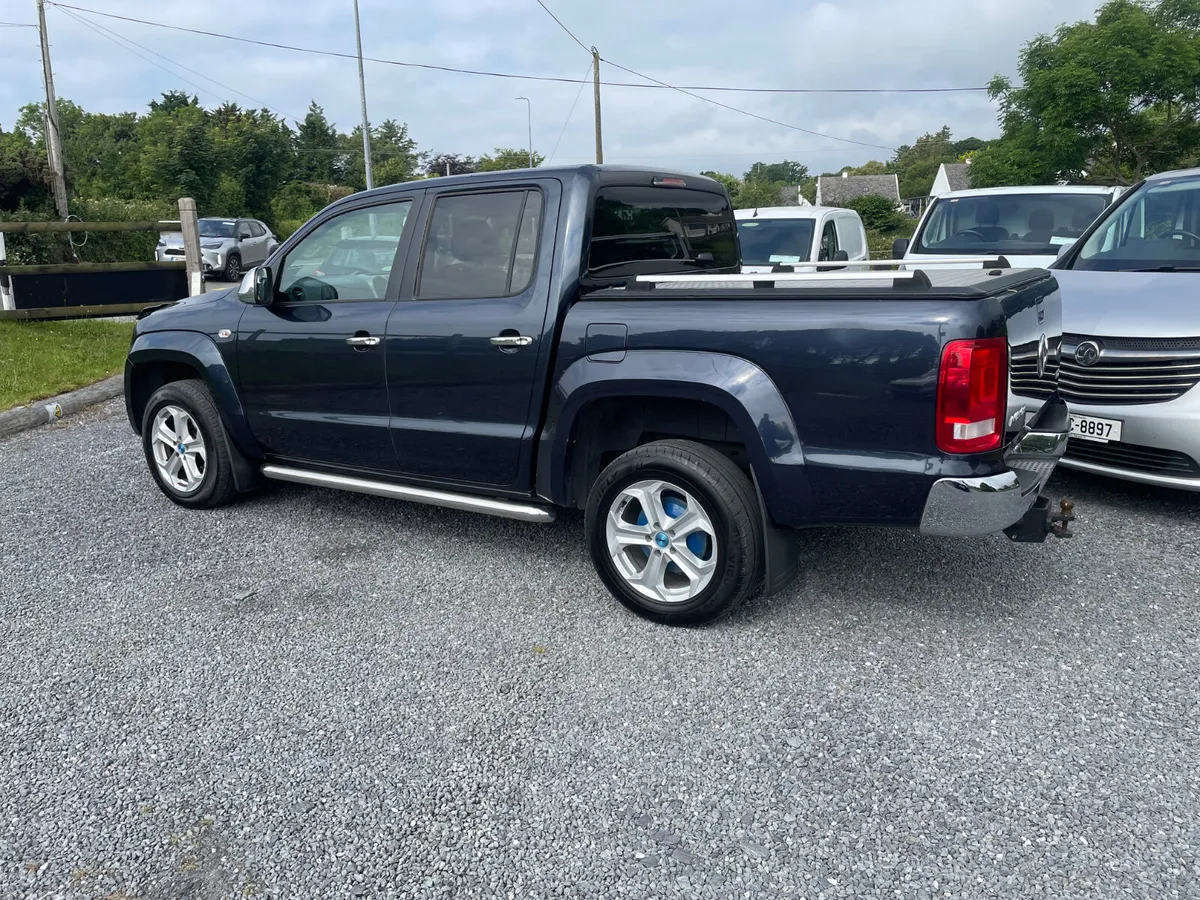 Volkswagen Amarok 2014 like new - Image 4
