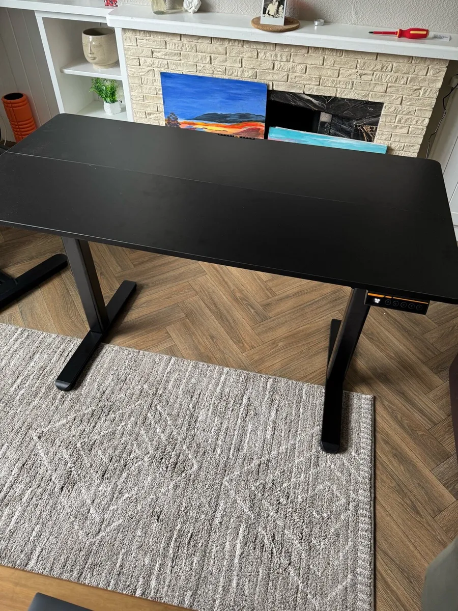 Standing desk - Image 3
