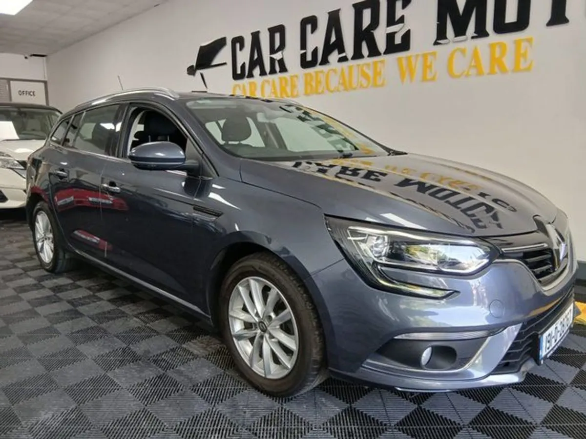 Renault Megane IV ST Sport Tourer Play TCE 1 - Image 3