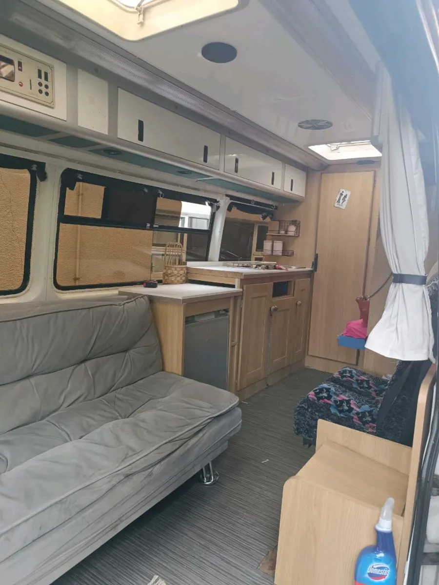 VW camper - Image 4
