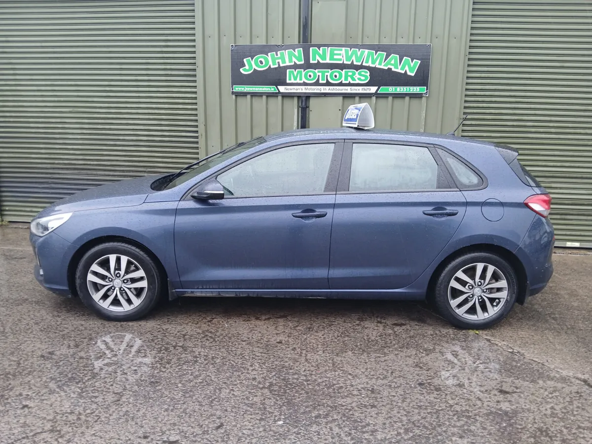 Hyundai i30  diesel  2018 - Image 3