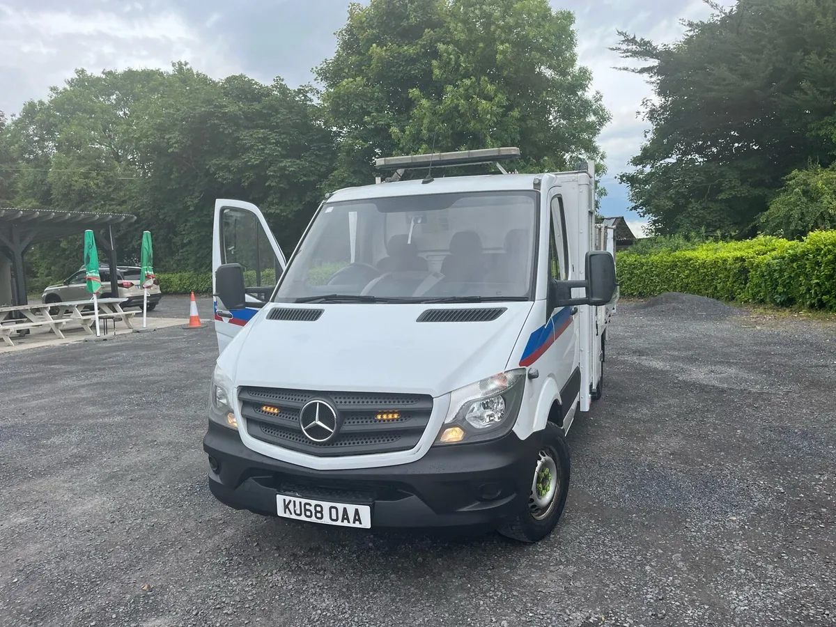 Mercedes Sprinter Pickup - Image 2