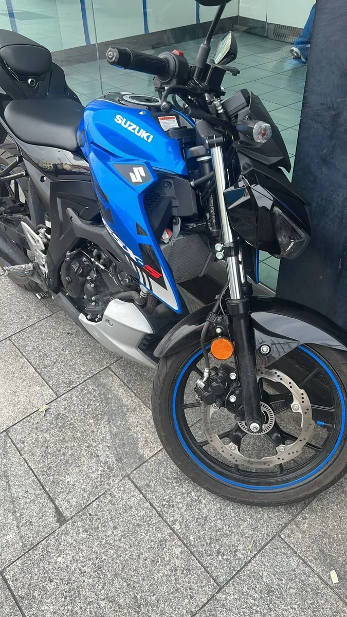 Suzuki cycle GSX-5 - Image 1