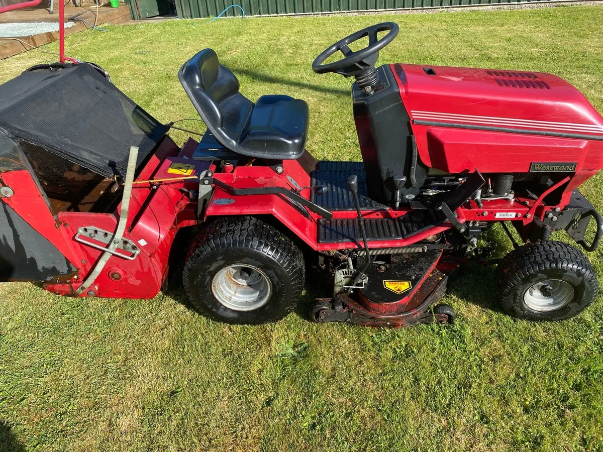 Ride on Lawnmower - Image 2