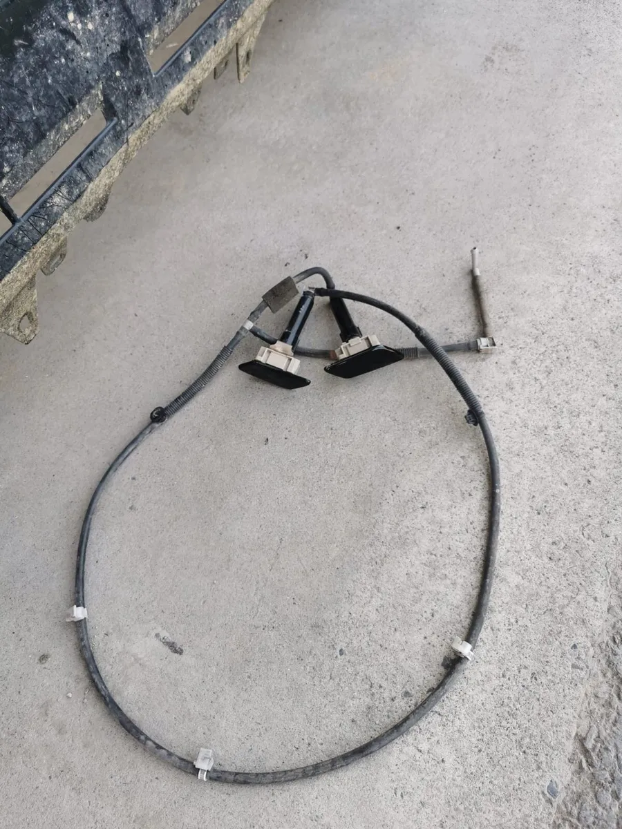 Toyota Land Cruiser front bumper - Image 3