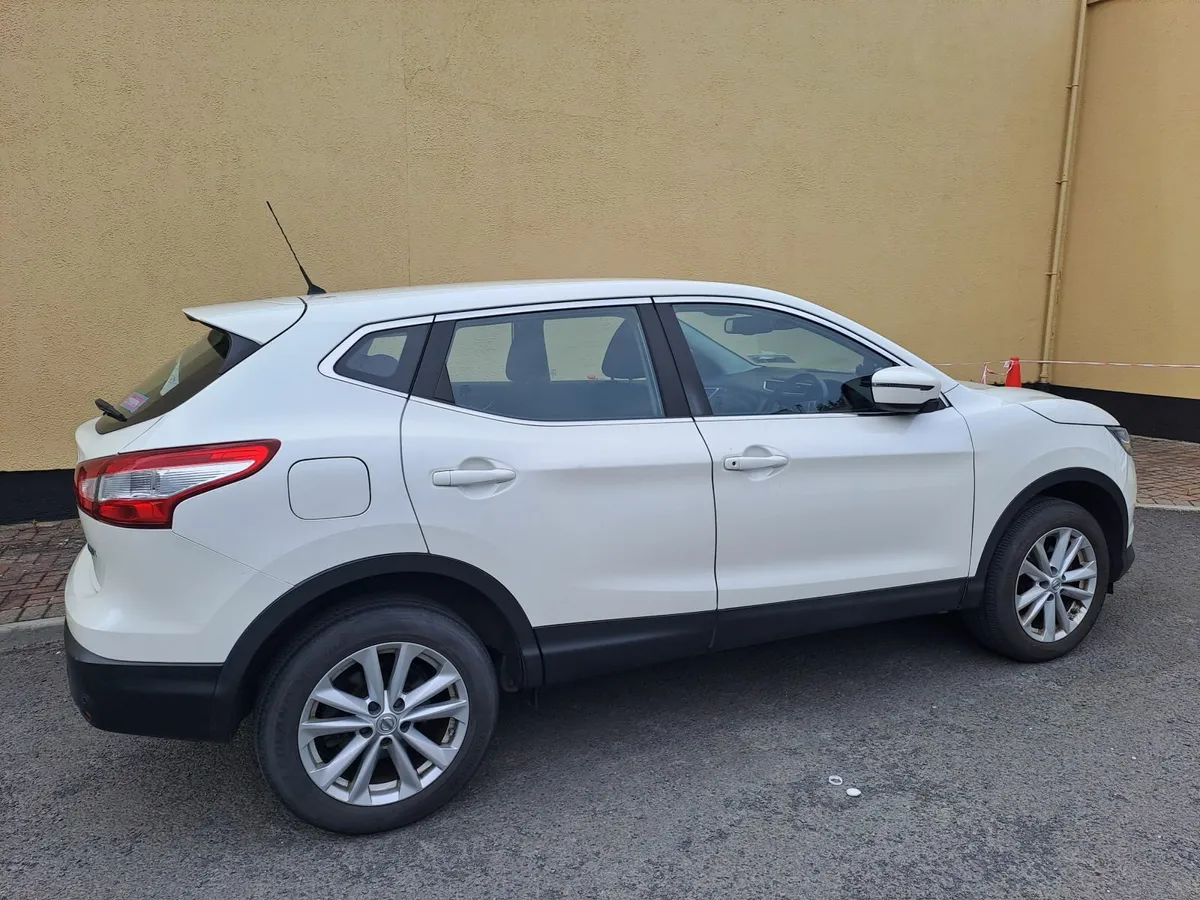 Nissan Qashqai 2016 - Image 2