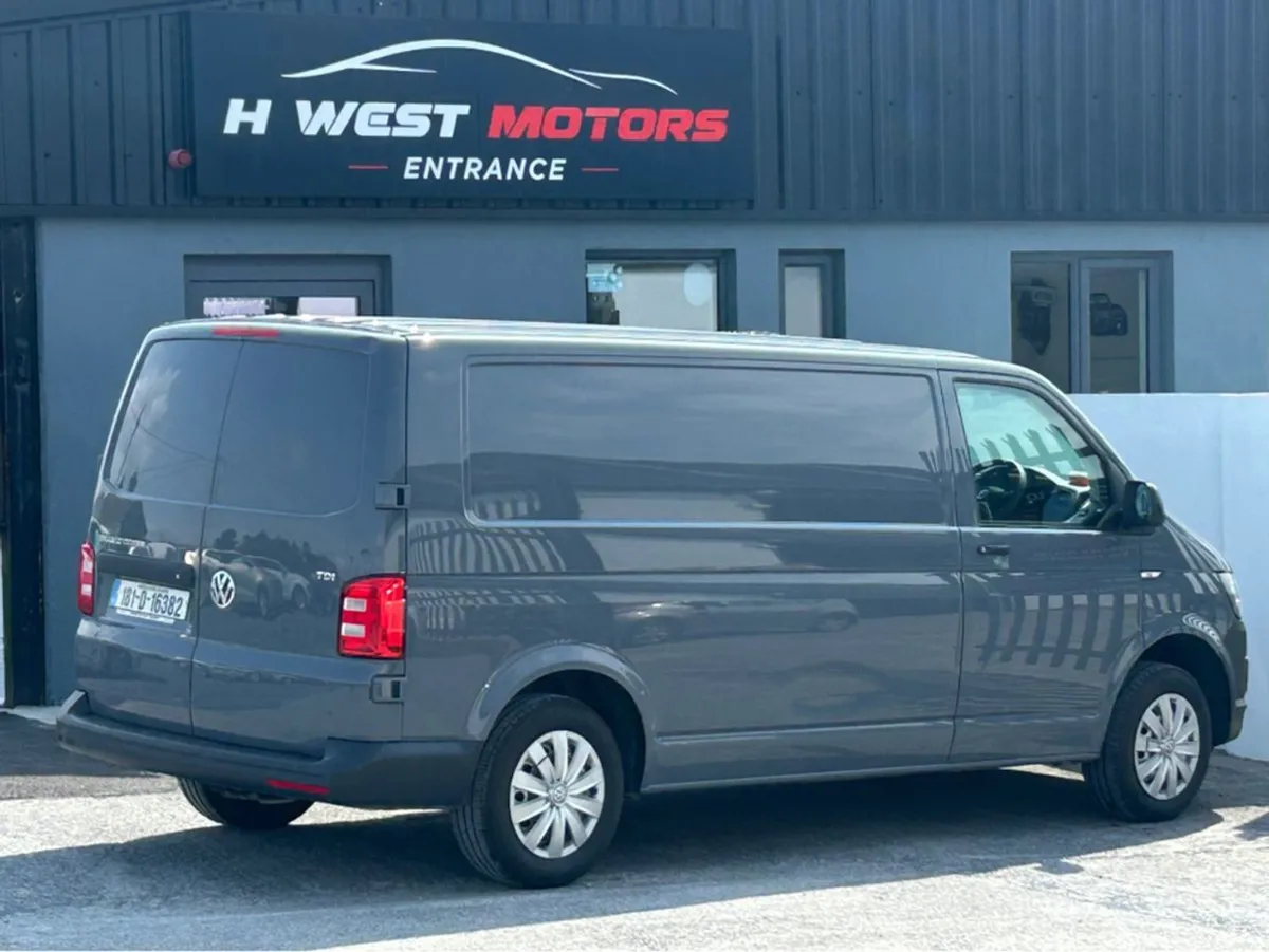 Volkswagen Transporter T6 PVL Manual 5speed 5DR - Image 3