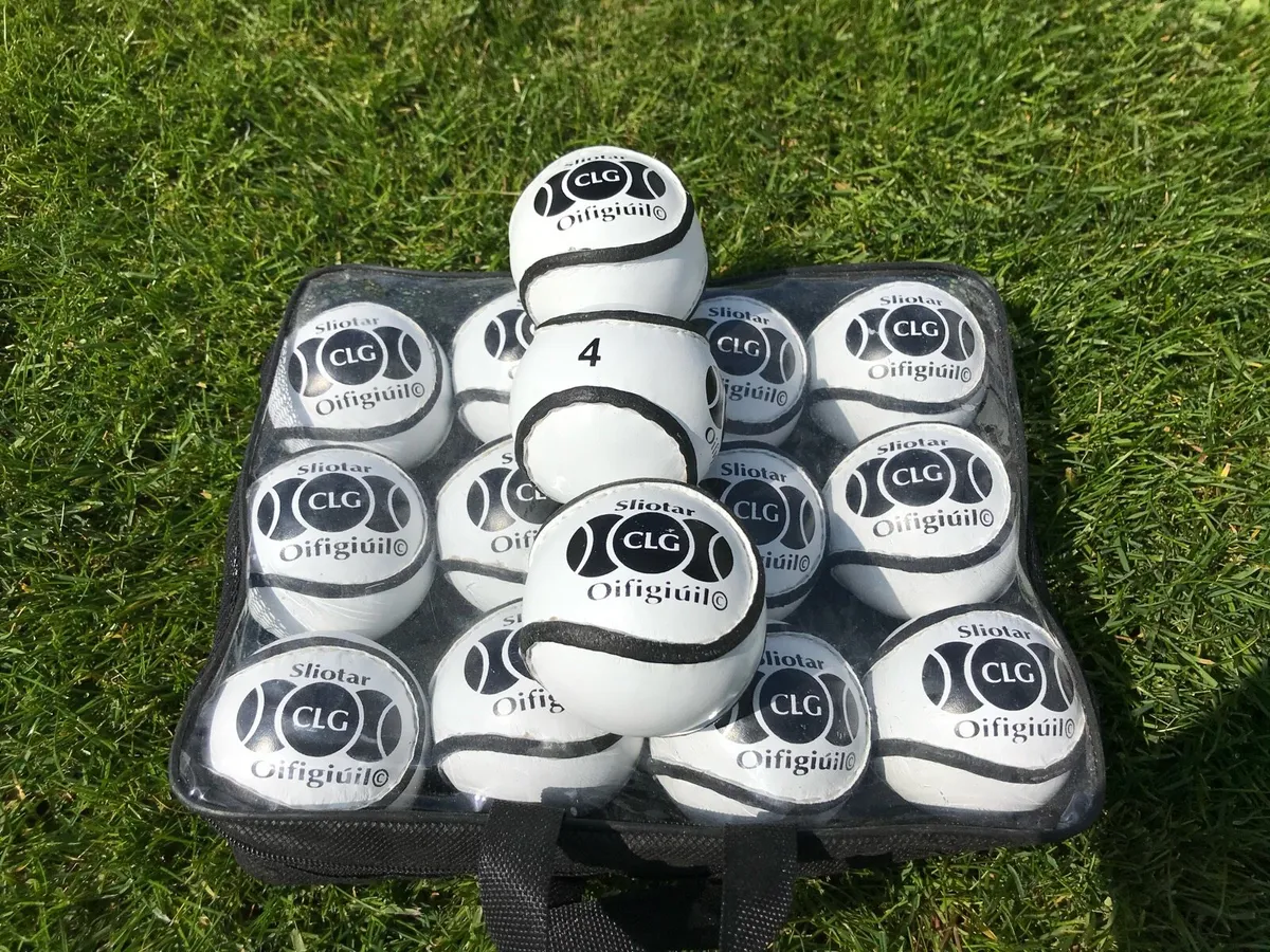 Sliotars size 4 white/ Hurley/hurling - Image 1