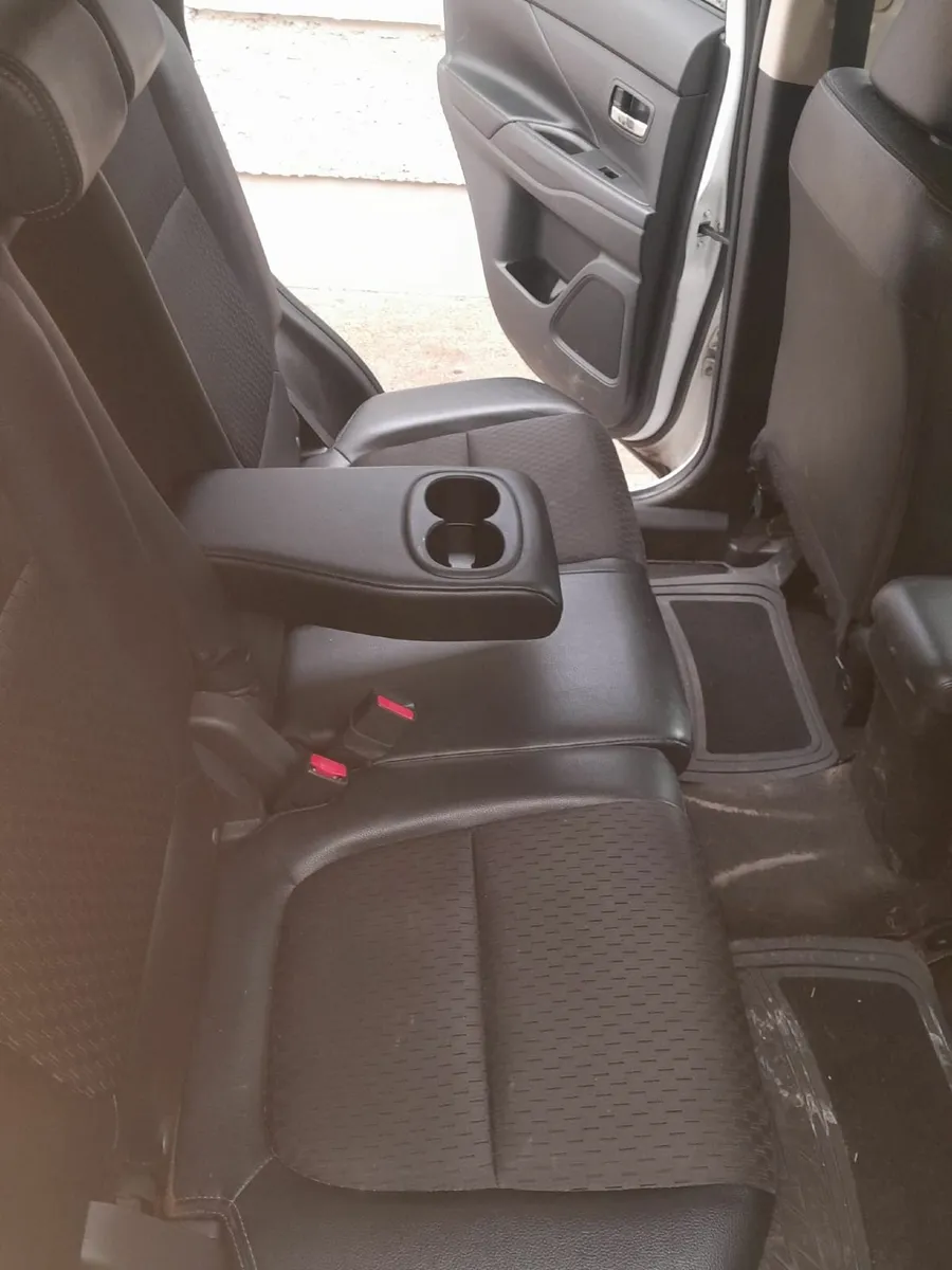 Mitsubishi Outlander 2015 - Image 4