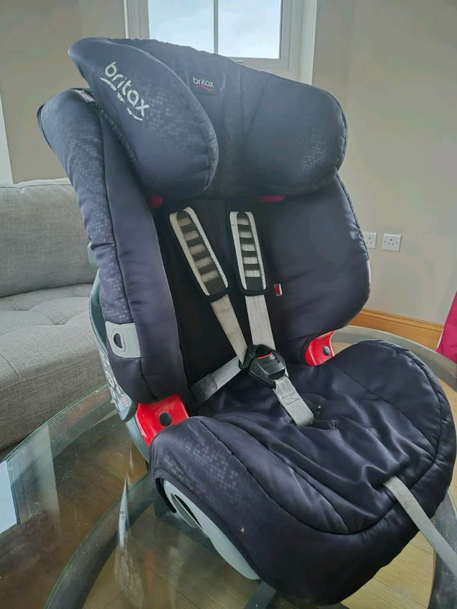 Car seat - Image 1