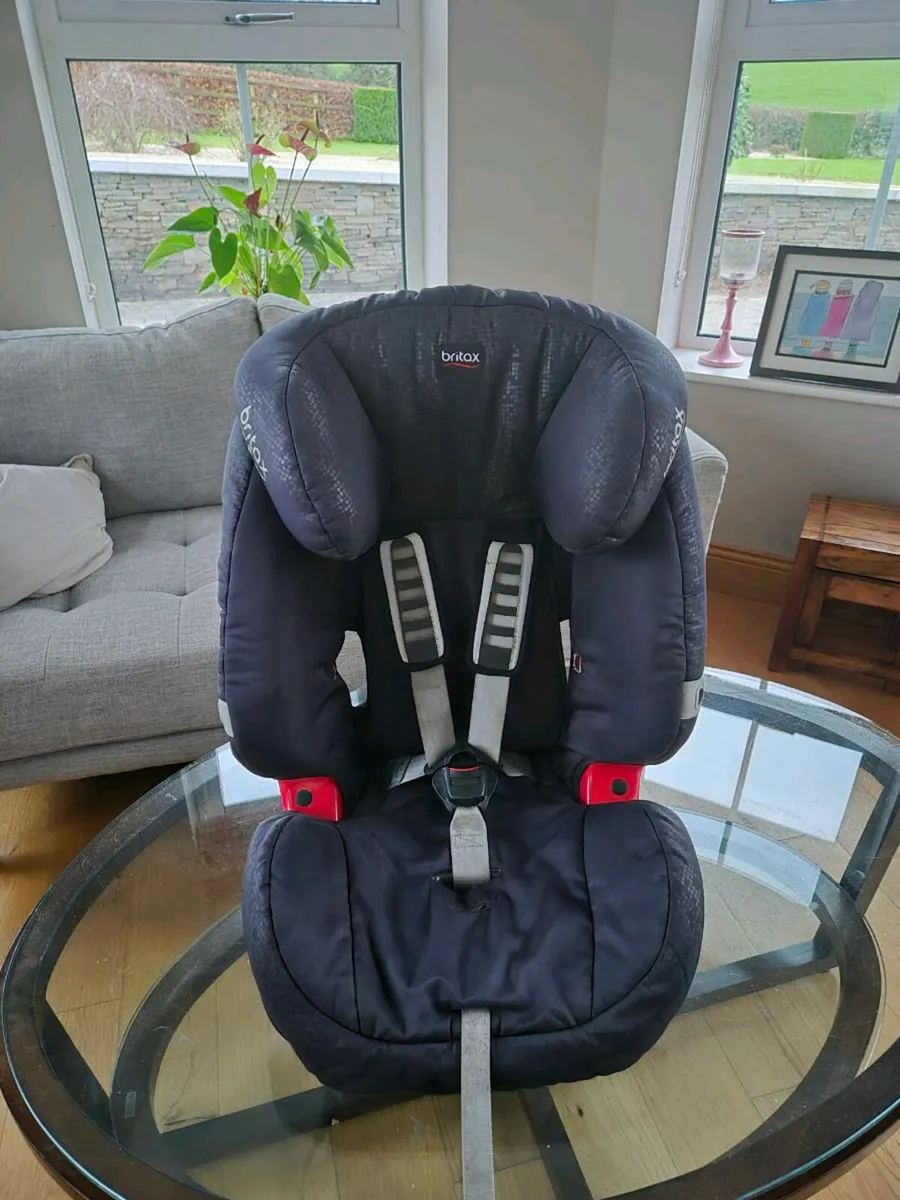 Car seat - Image 2