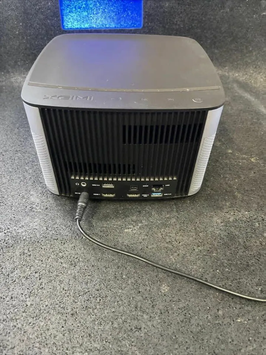 XGIMI 4K Projector + Harman/Kardon Speaker - Image 2
