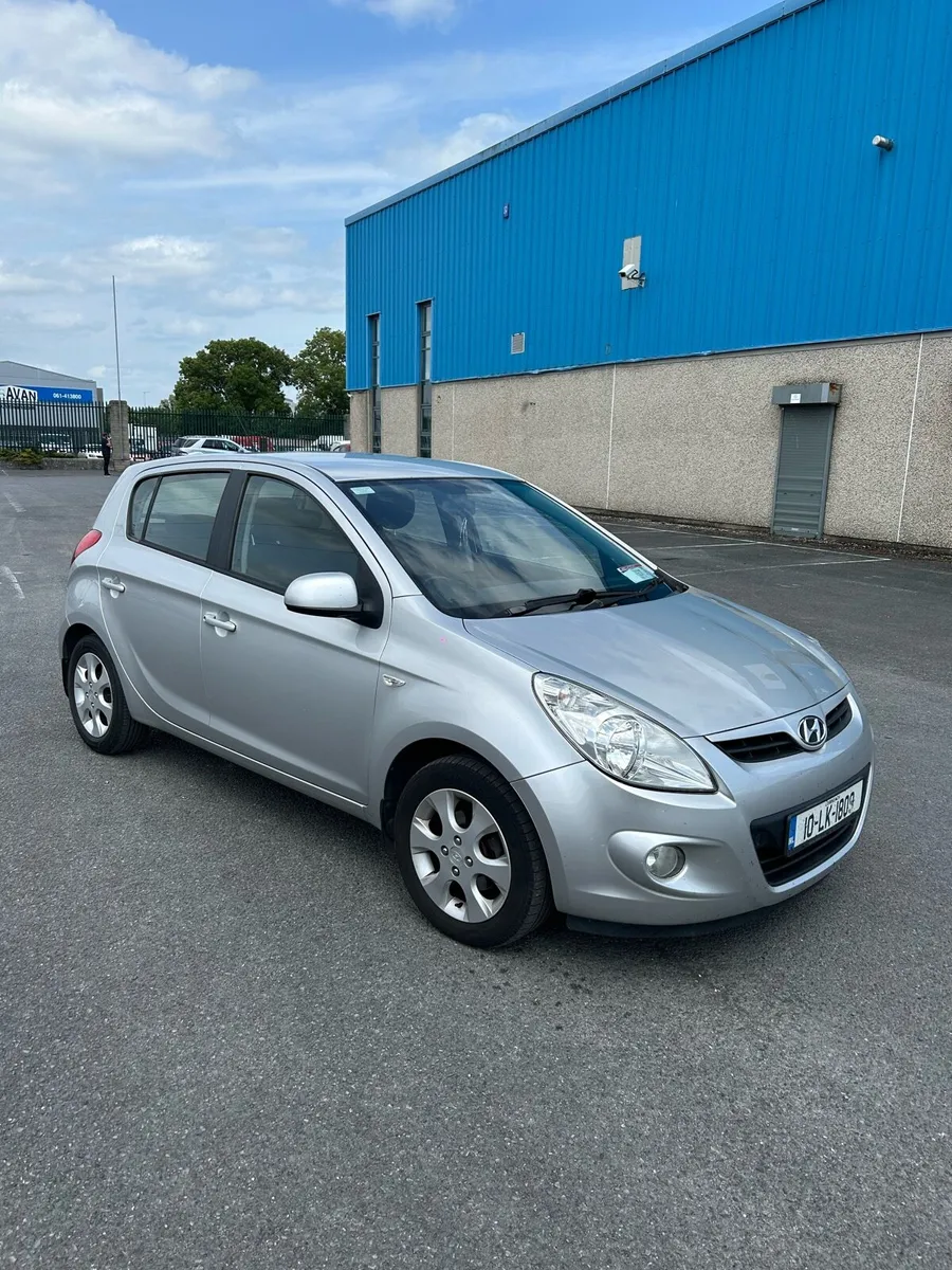 Hyundai i20 - Image 1