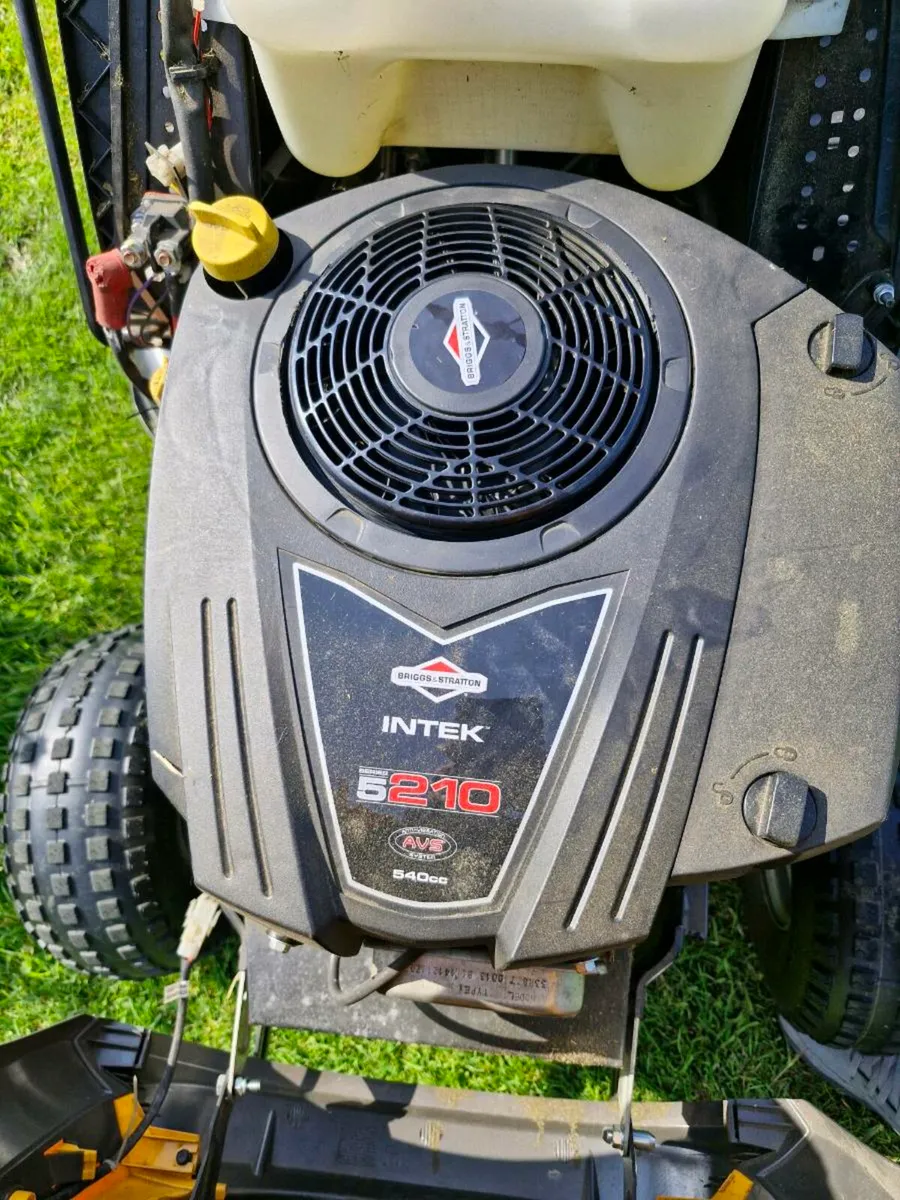 Tractor lawnmower - Image 3