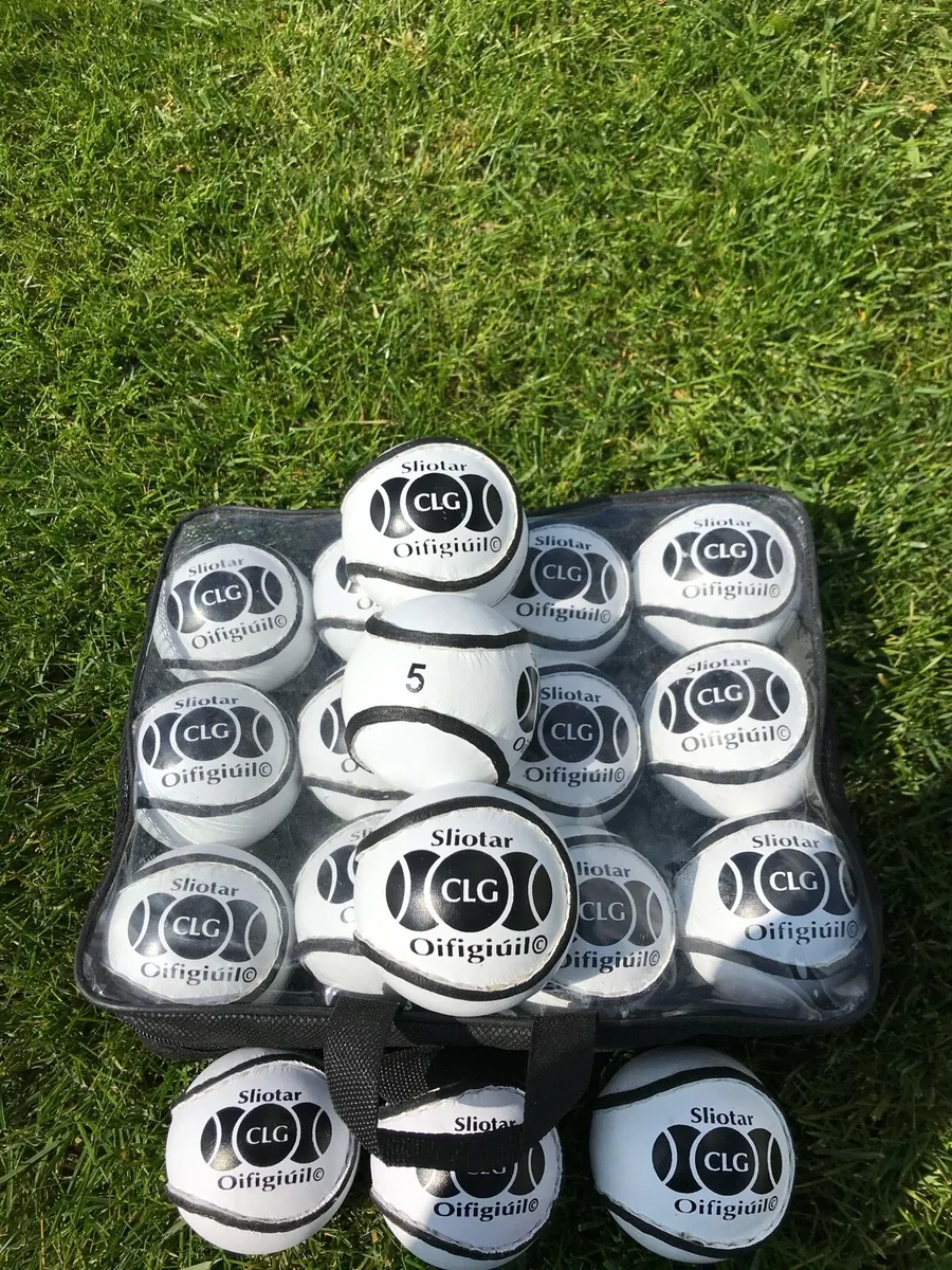 Sliotars size 5 white/hurley/hurling - Image 1
